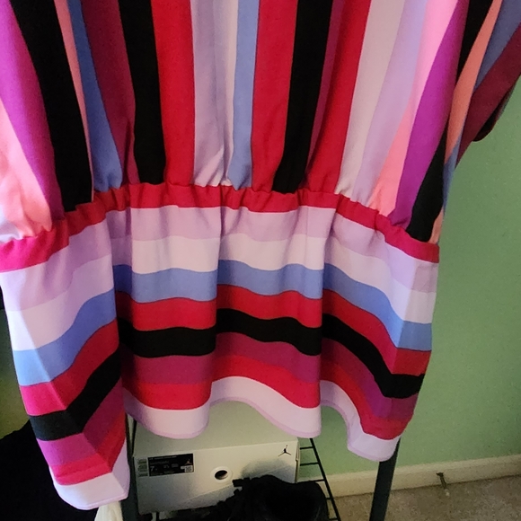 Multi colored blouse - Picture 4 of 6